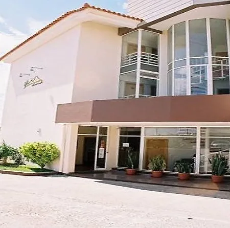 Areia Dourada 2*