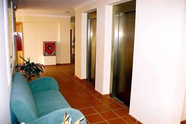 Areia Dourada Порту-Санту